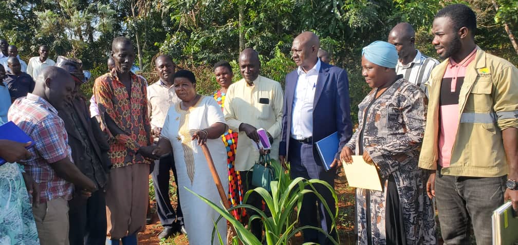 District communication officer, Kamuli, delivering her speech on implementation of ATI Law during the commemoration of the IDUAI at MUK Site construction of a water supply in Bugombe zone, Kitayunjwa subcounty